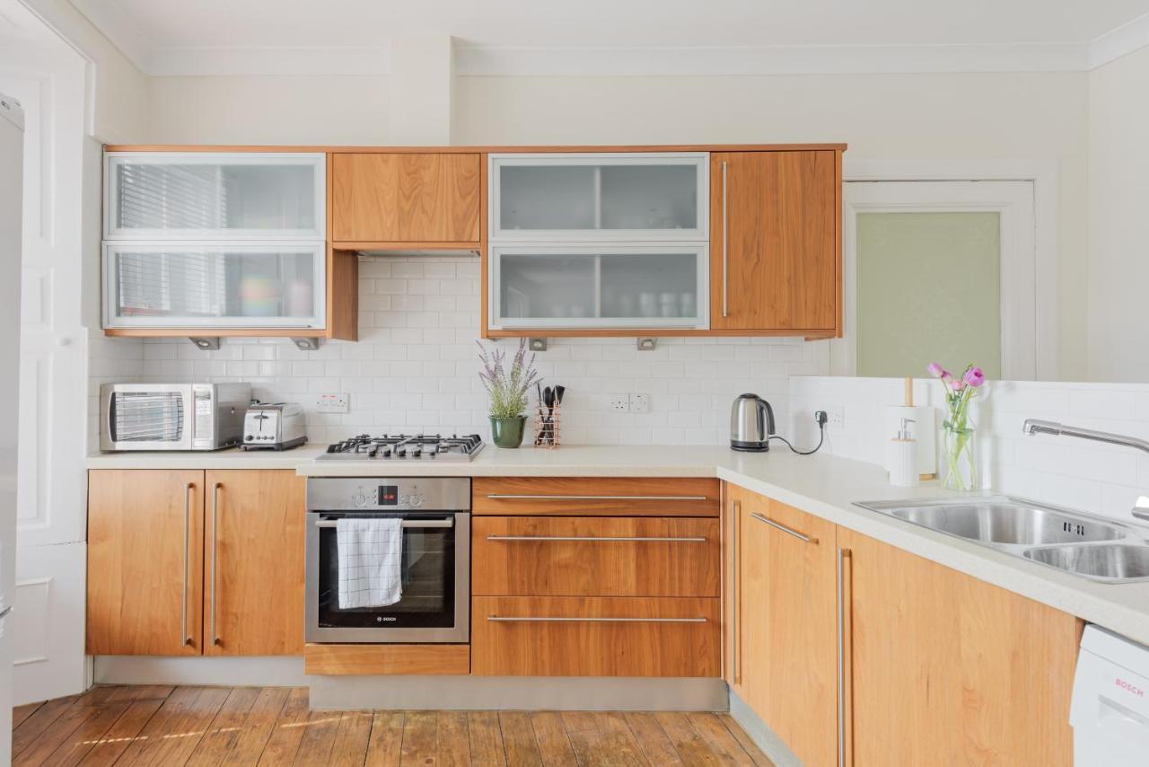 The West Bow Apartment Эдинбург Экстерьер фото
